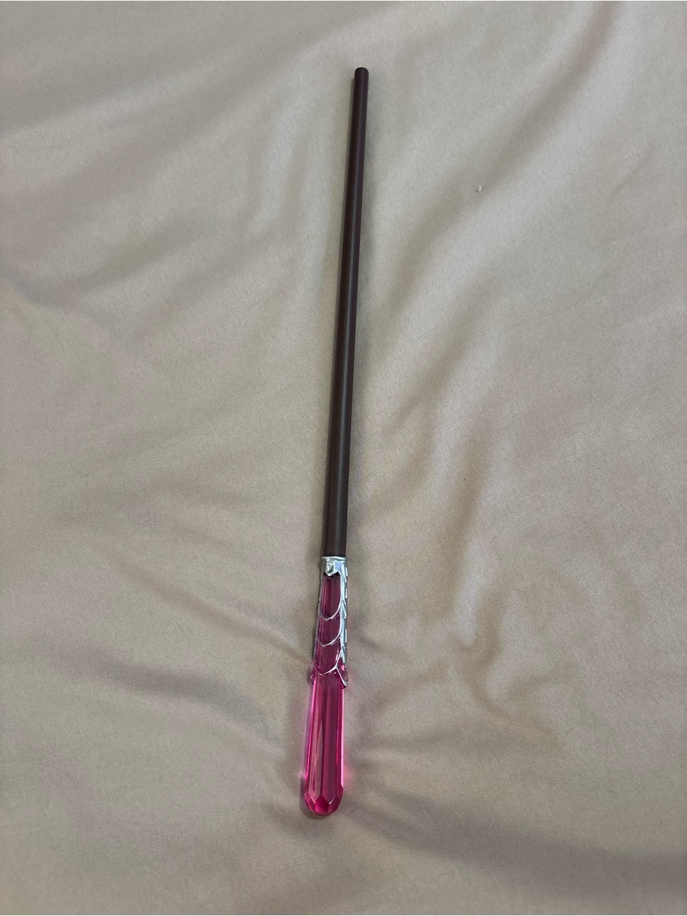 Seraphina Picquery Character Wand Replica with Collector Box & Universal Map - Picture 3 of 9